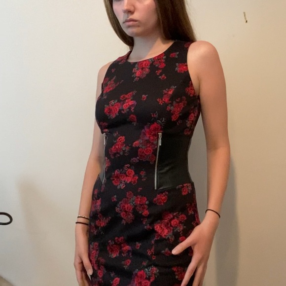 Rose Pattern Black Dress w/ Leather patches - Picture 3 of 4
